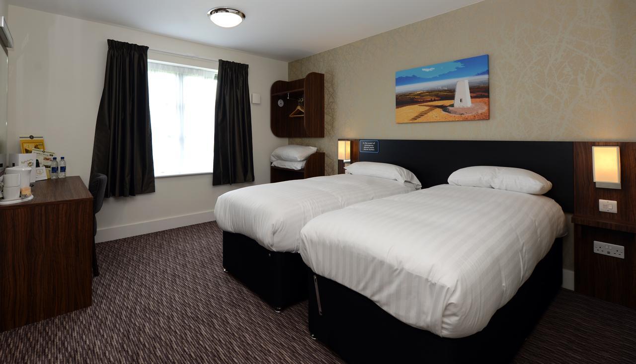 Willows, Blackburn By Marston'S Inn 외부 사진