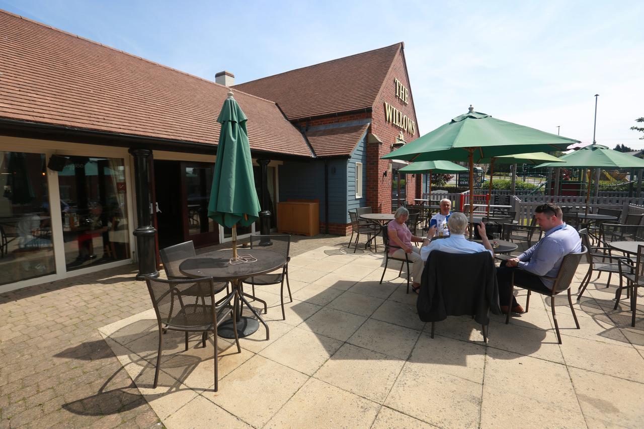 Willows, Blackburn By Marston'S Inn 외부 사진